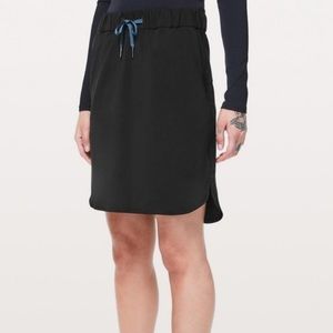 NWT Lululemon On the Fly Skirt